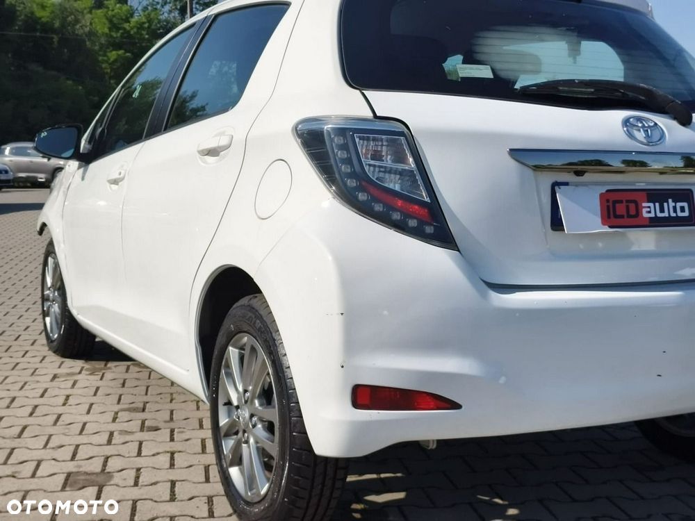Toyota Yaris - 30