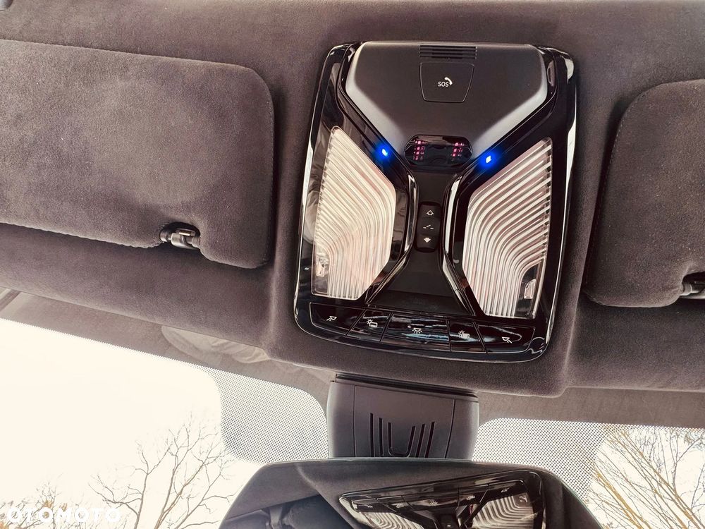 BMW X7 xDrive40i - 16
