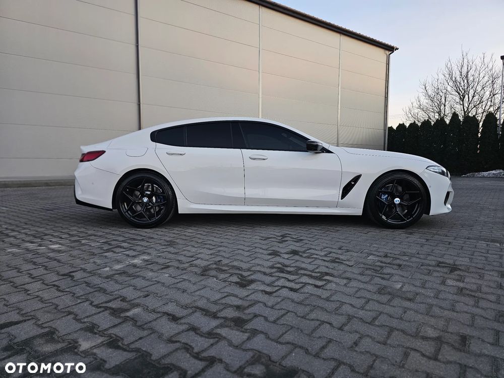 BMW Seria 8 840i - 17