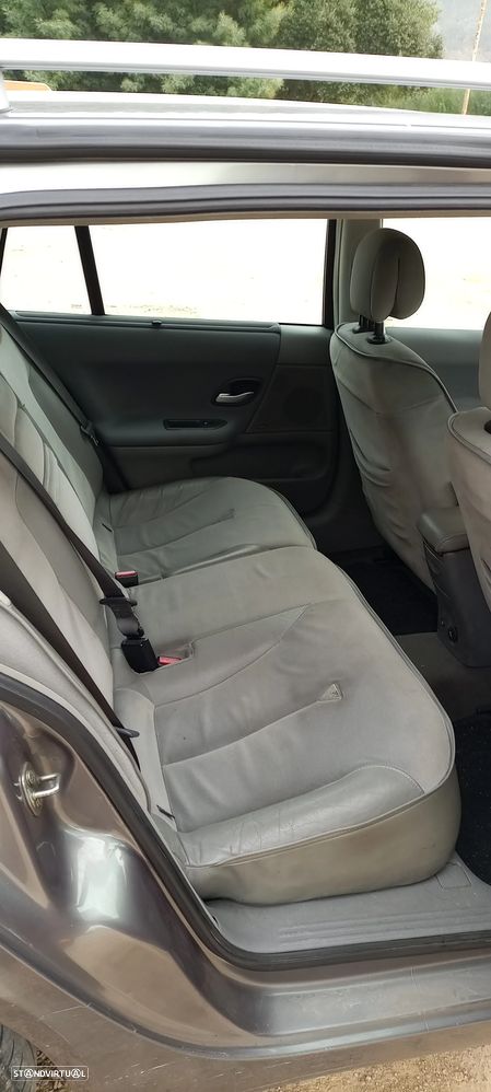 Renault Laguna Break 1.9 dCi Privilège - 11