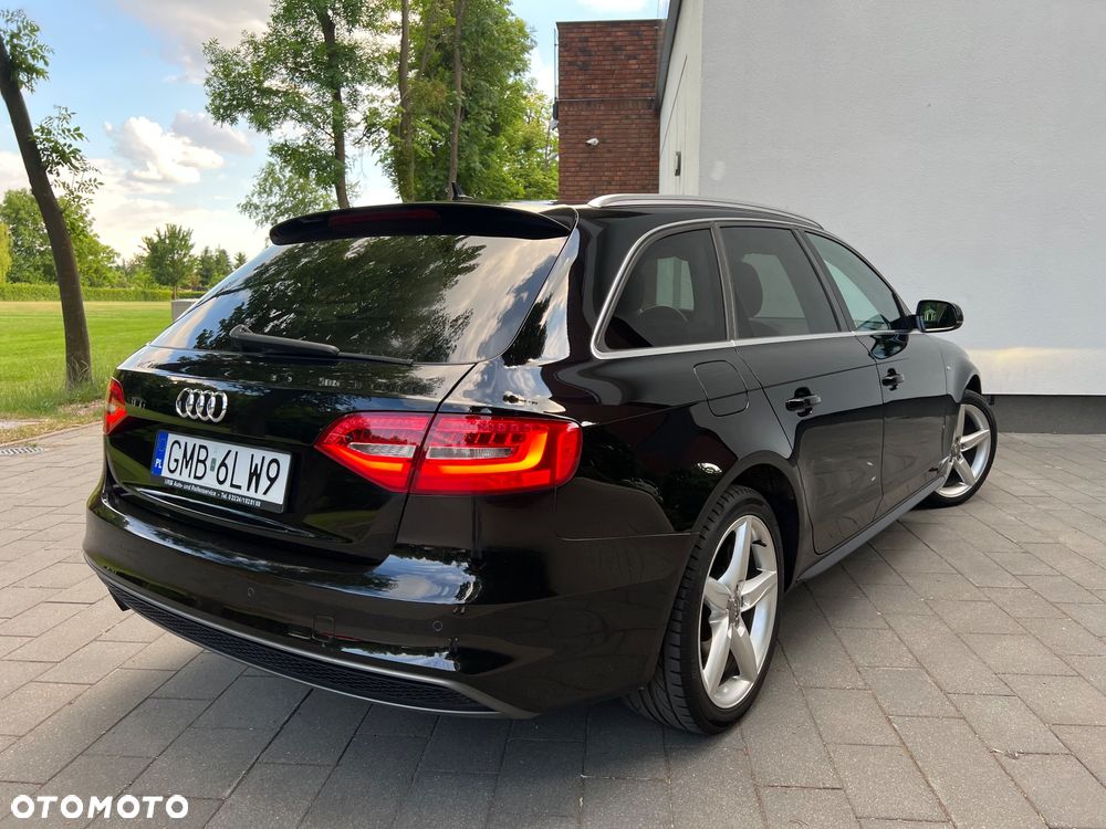 Audi A4 Avant 2.0 TDI DPF multitronic S line Sportpaket - 12