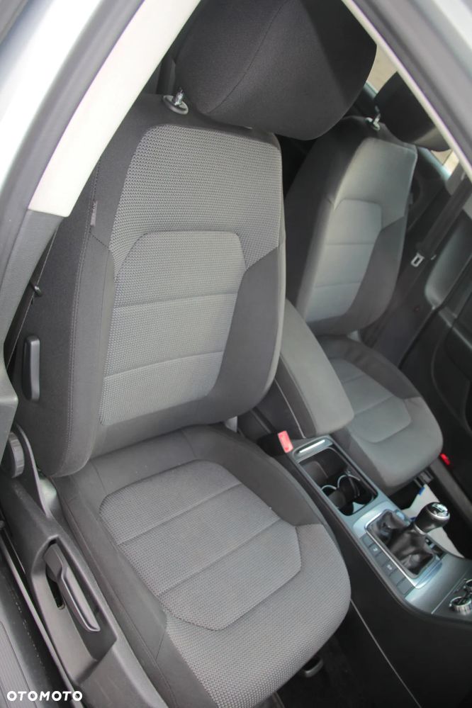 Volkswagen Passat 2.0 TDI Comfortline - 18
