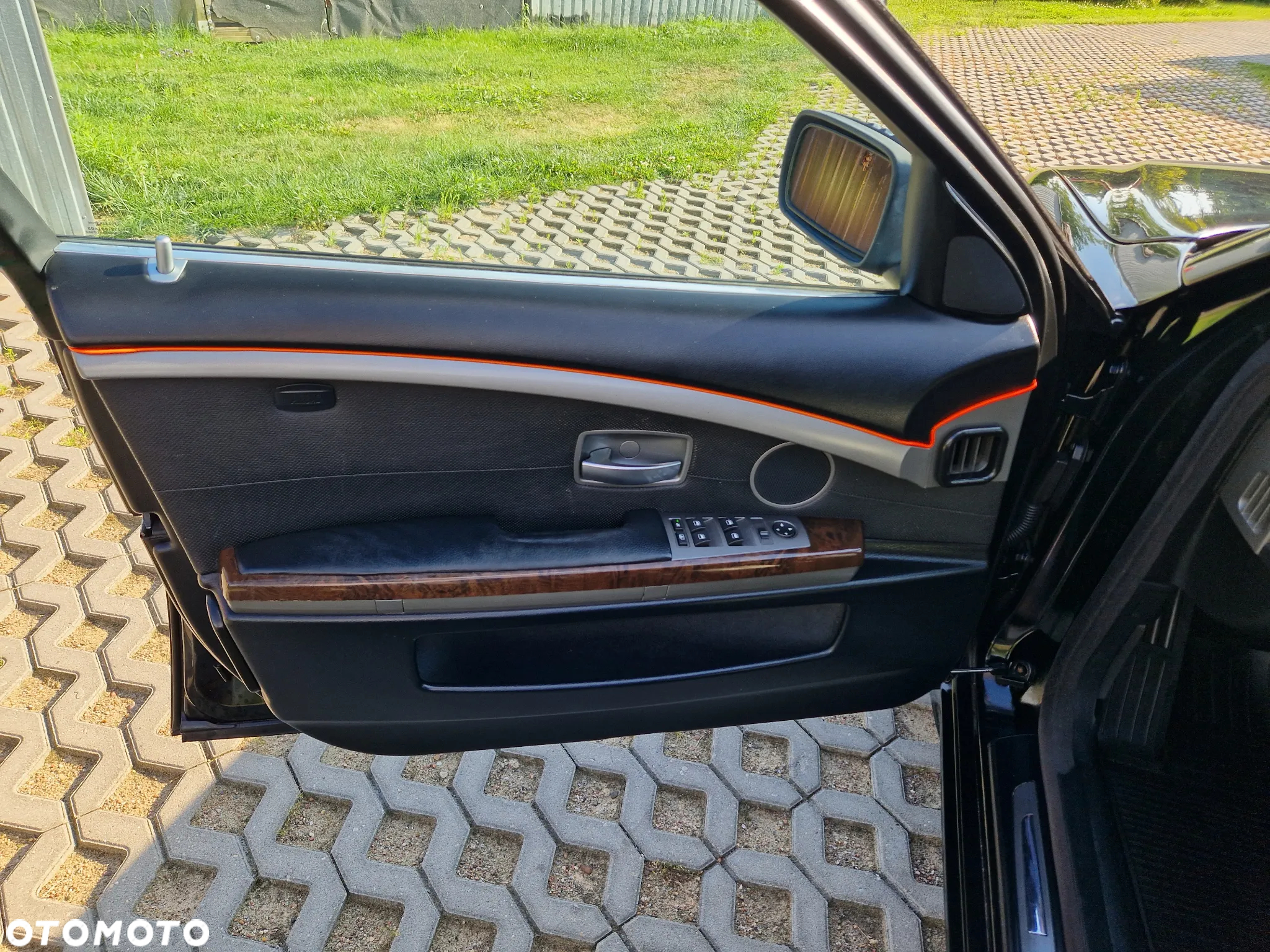 BMW Seria 7 745i L - 22