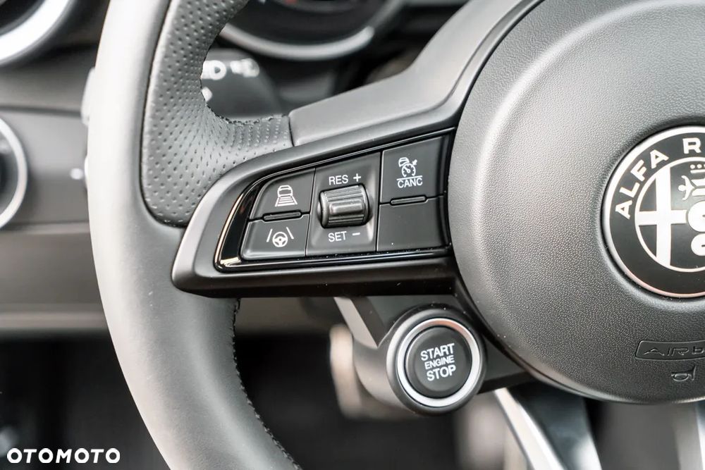 Alfa Romeo Giulia 2.0 Turbo TI Q4 - 23