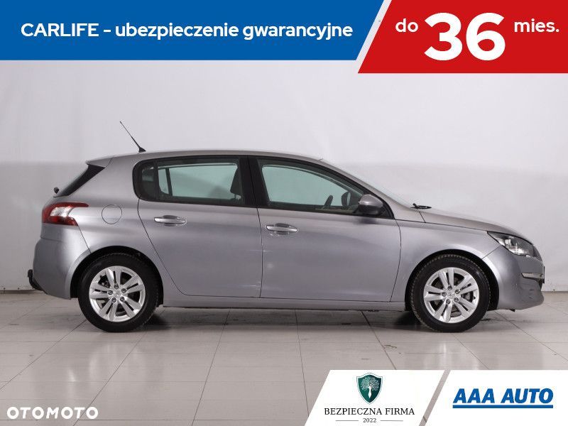 Peugeot 308 - 8