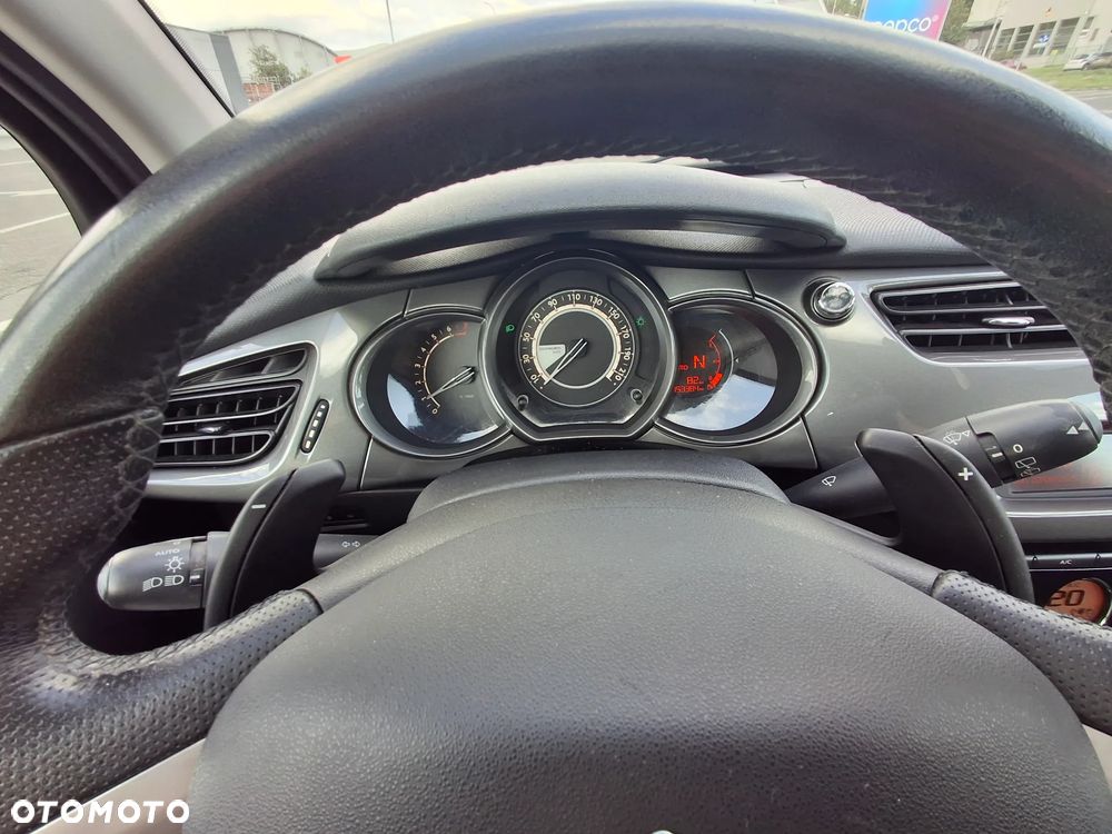 Citroën C3 1.2 PureTech Exclusive ETG - 8