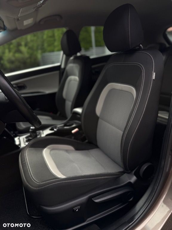 Kia Ceed 1.4 CVVT Dream Team Edition - 7