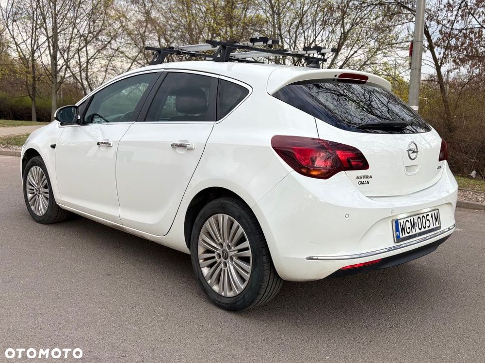 Opel Astra 1.7 CDTI DPF Cosmo - 3