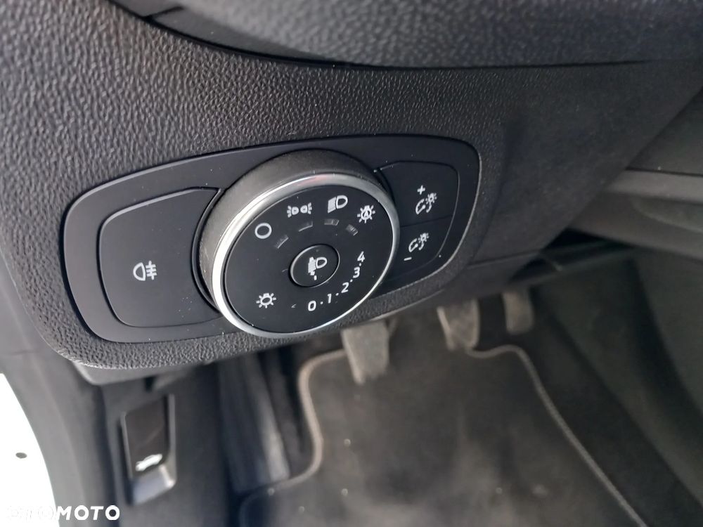 Ford Fiesta 1.1 S&S COOL&CONNECT - 22