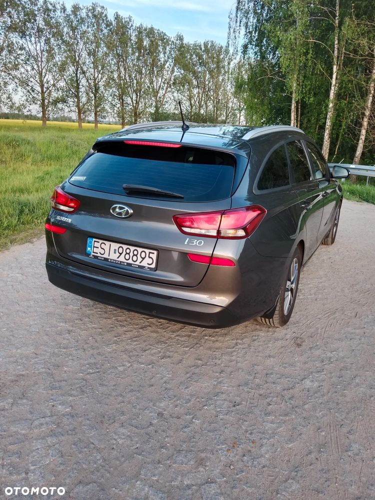 Hyundai i30 1.6 CRDi Classic + - 40