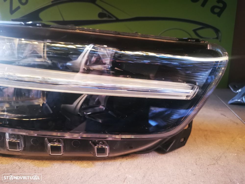 VOLVO XC40 FAROL DIREITO - FF515 - 2