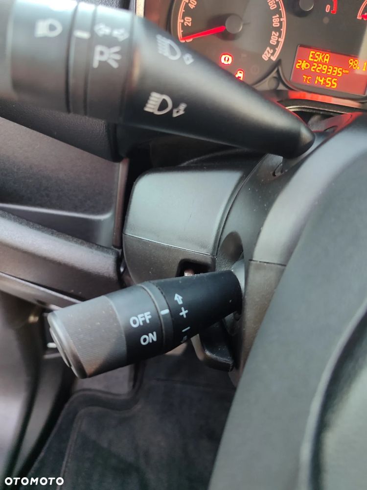 Opel Combo 1.6 CDTI Cosmo Eu6 - 26