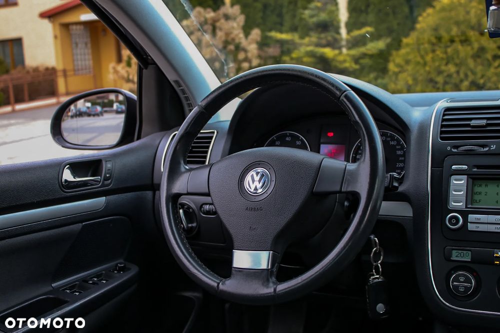 Volkswagen Golf 2.0 FSI Speed - 30
