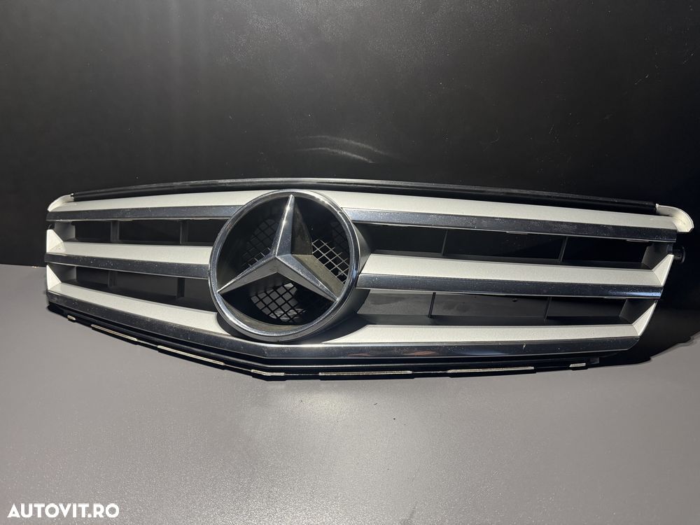 Grila centrala mercedes c class w204 - 3