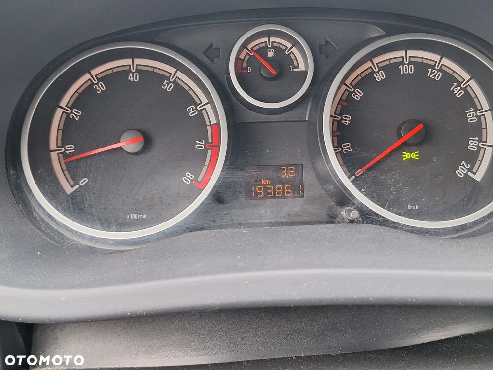 Opel Corsa 1.4 16V Cosmo - 16