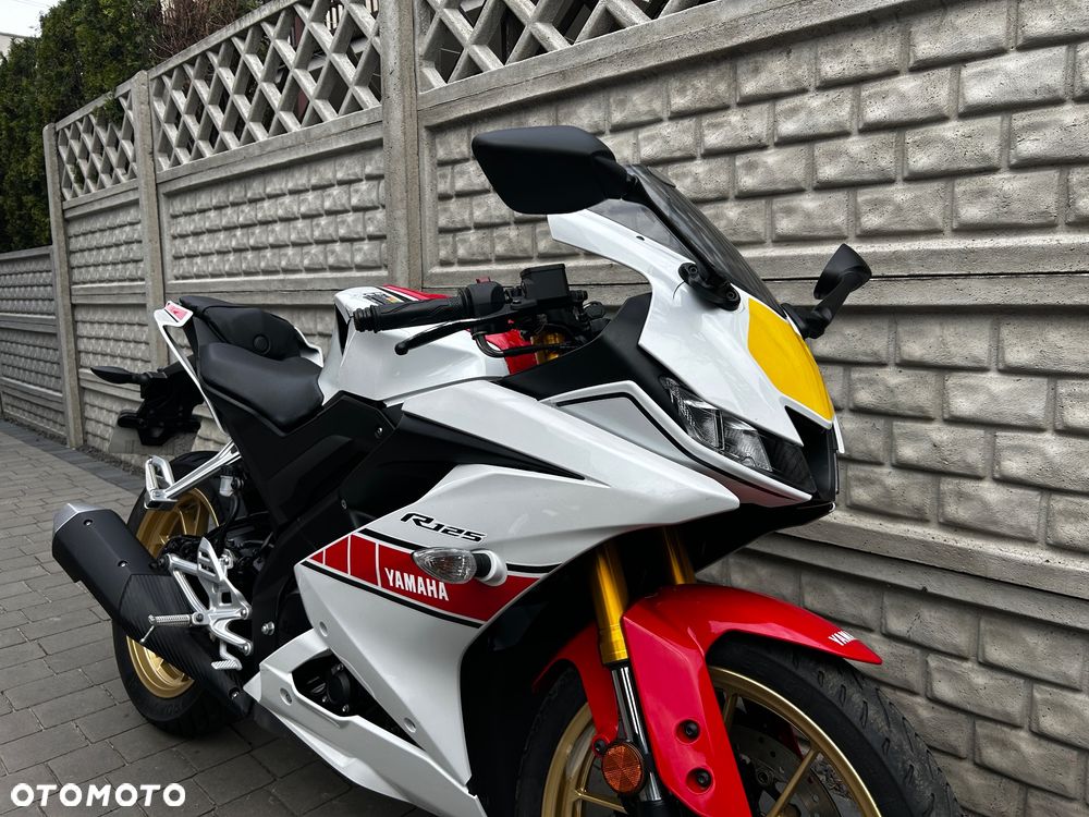 Yamaha YZF - 3