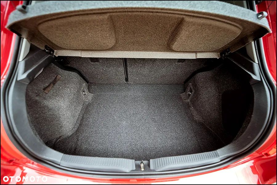 Toyota Auris - 33