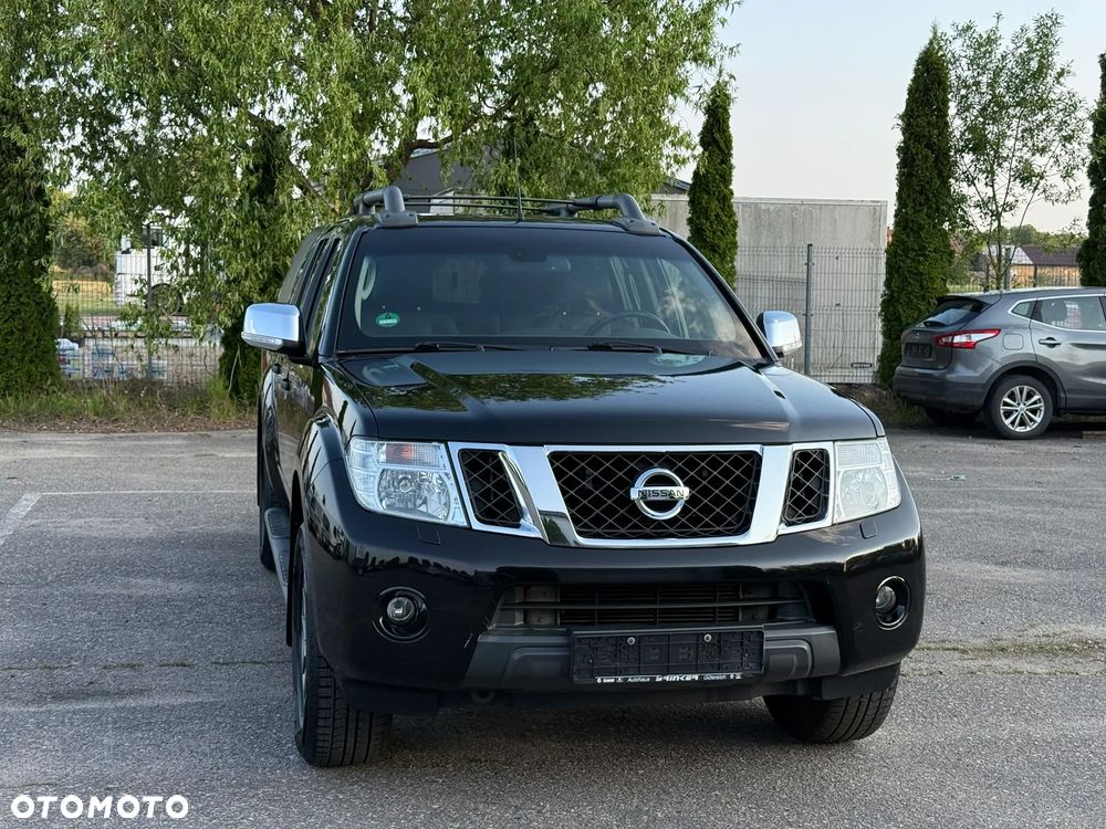 Nissan Navara 3.0 D V6 Platinum Long EU5 - 11