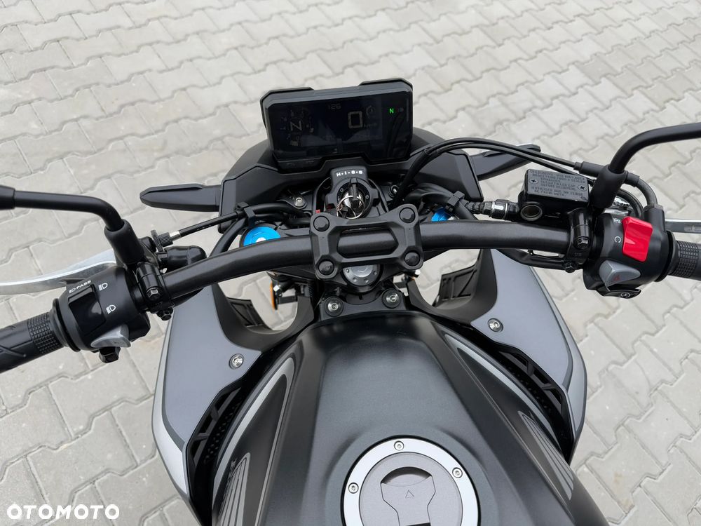 Honda CB - 9