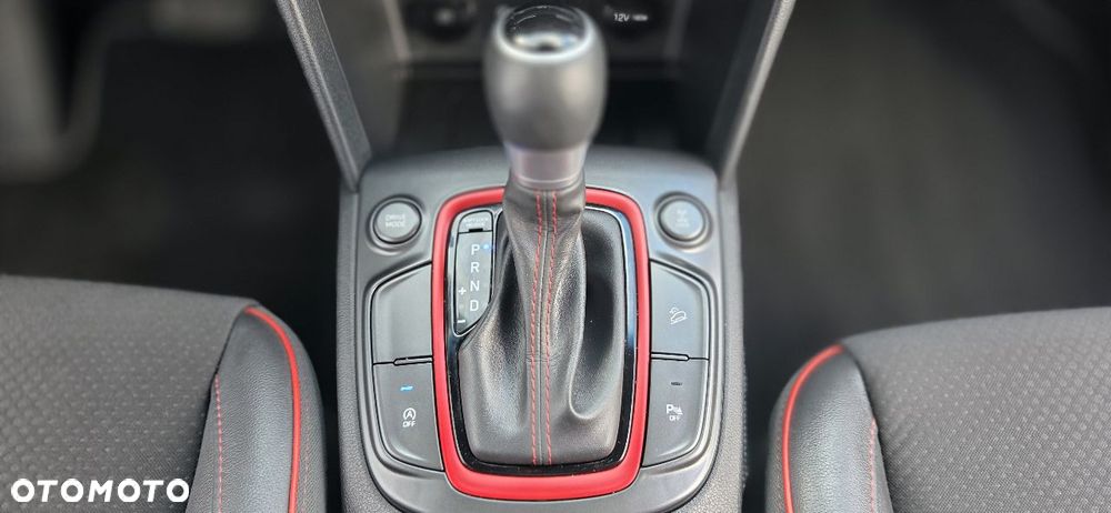 Hyundai Kona 1.6 CRDi DCT 4WD Premium - 26