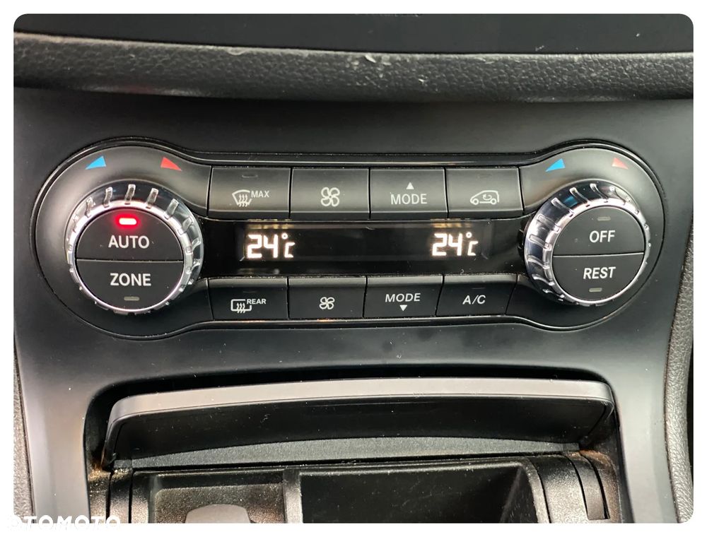 Mercedes-Benz Klasa B 200 (BlueEFFICIENCY) 7G-DCT - 31