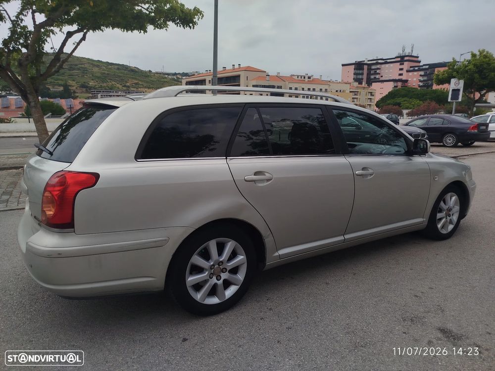 Toyota Avensis - 2