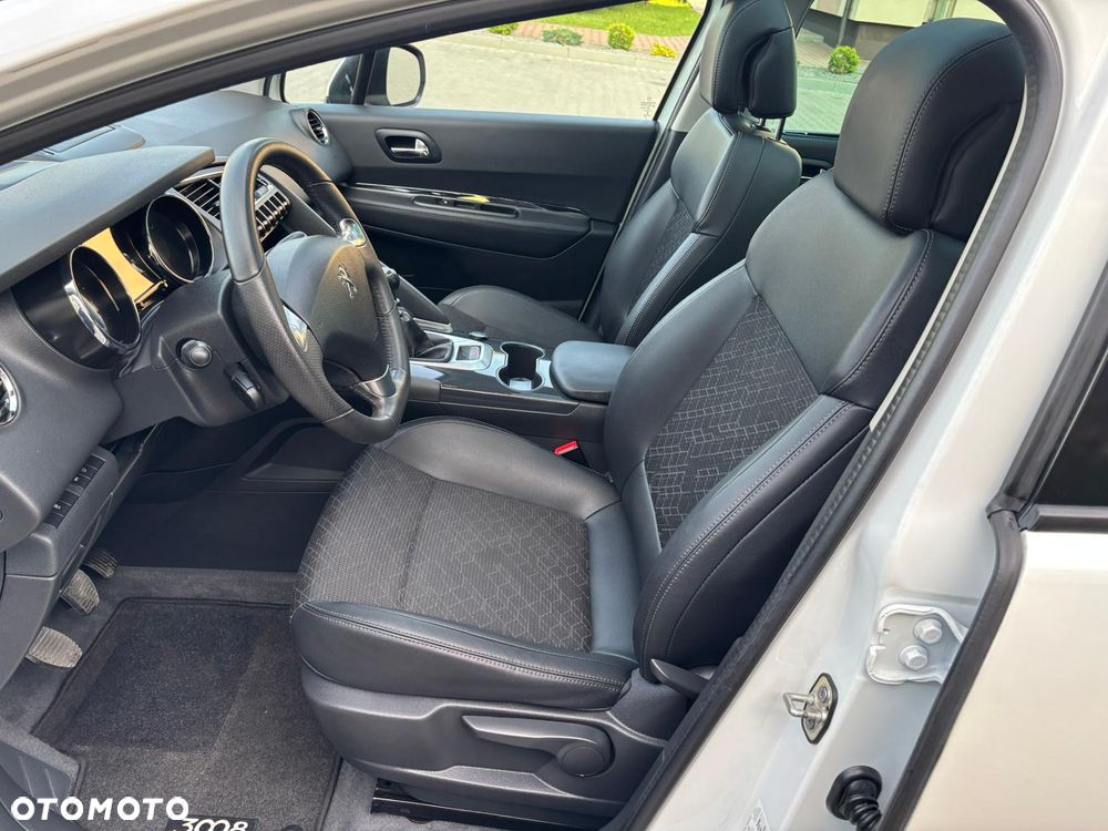 Peugeot 3008 1.6 HDi Active - 16
