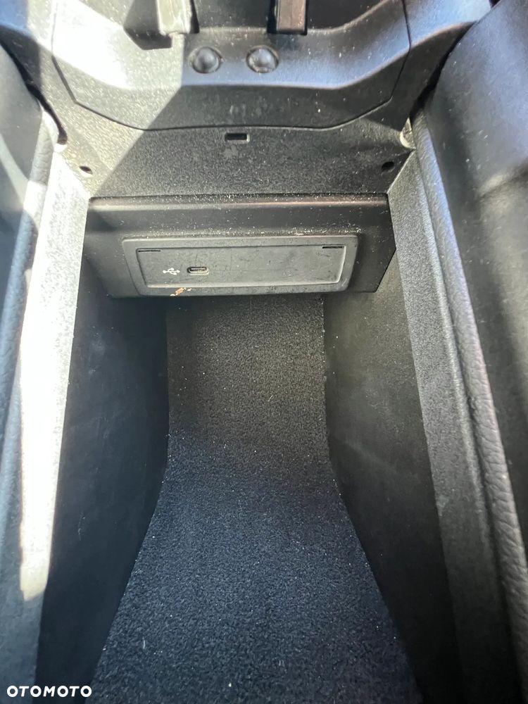 Mercedes-Benz Klasa A 160 Advanced Progressive - 34