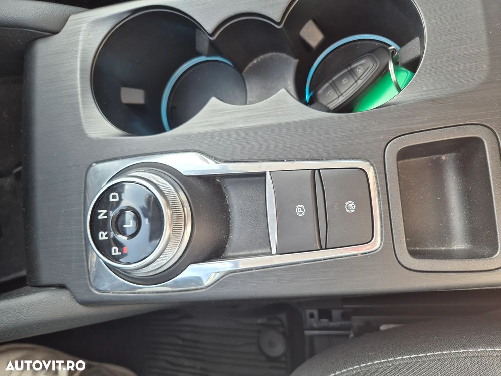 Ford Kuga 1.5 EcoBoost A8 FWD Titanium - 17