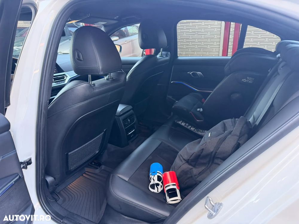 BMW Seria 3 320d xDrive AT MHEV - 11