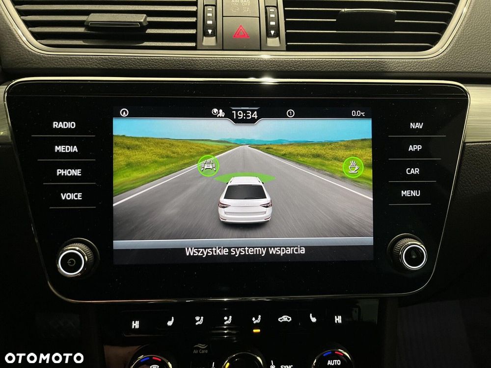 Skoda Superb 1.5 TSI Ambition DSG - 18