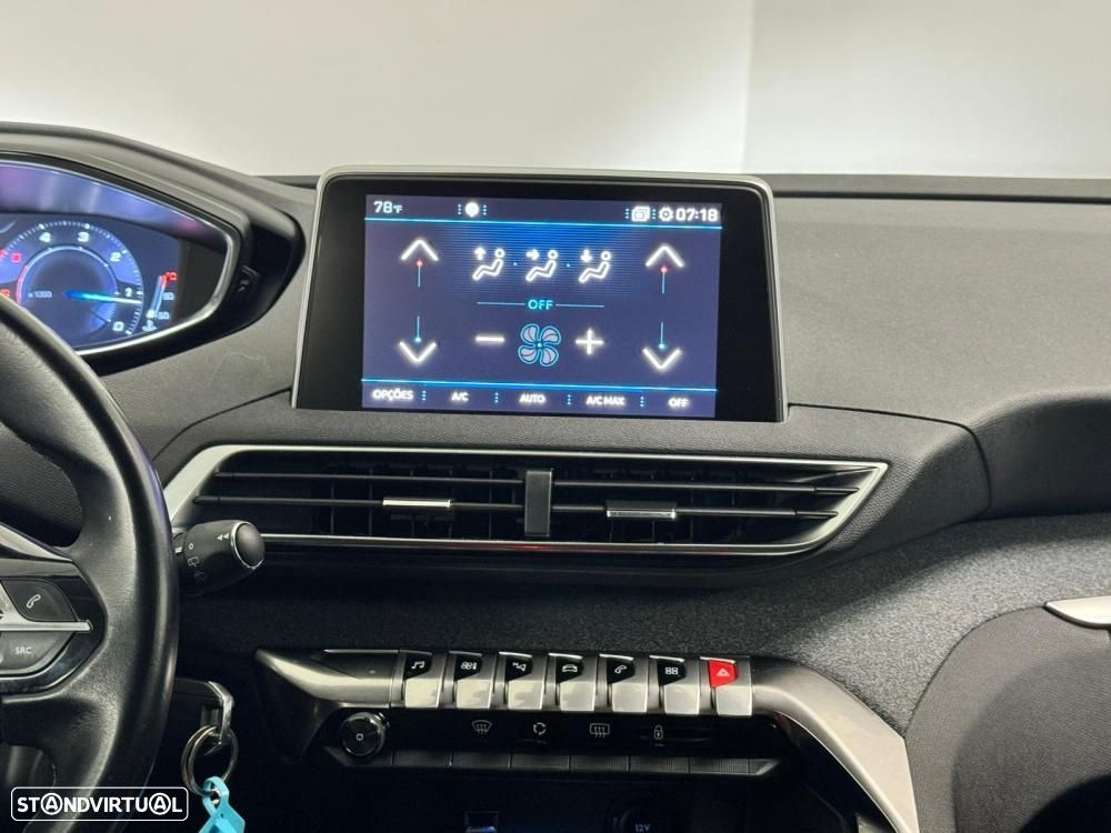 Peugeot 5008 1.5 BlueHDi Allure - 26