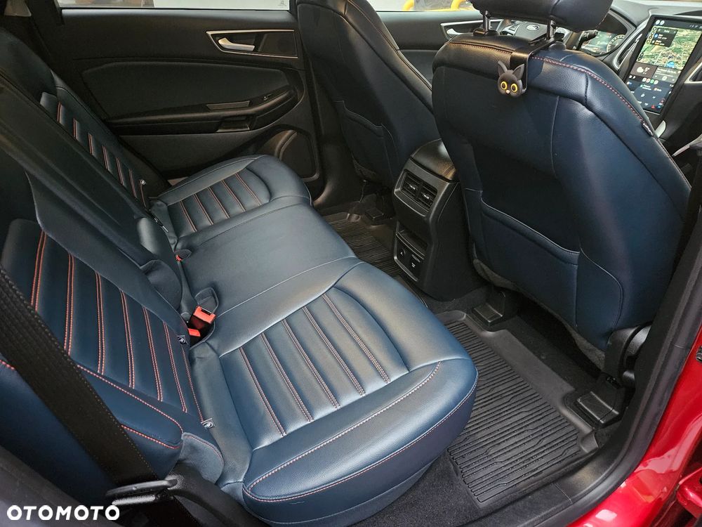 Ford Edge - 15