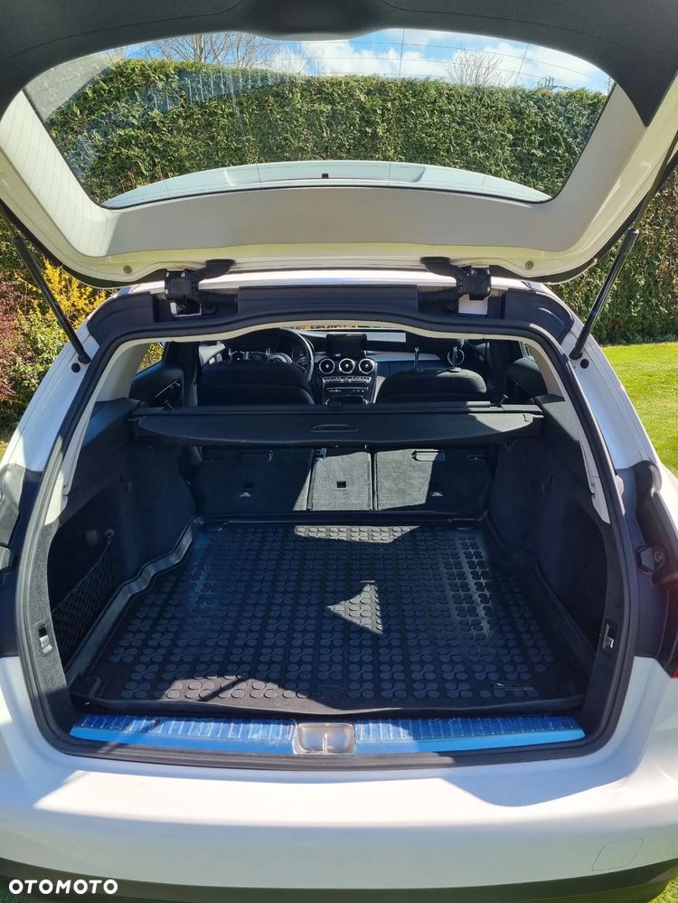 Mercedes-Benz Klasa C 200 9G-TRONIC - 29