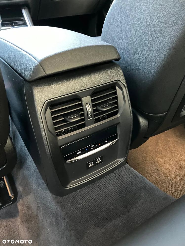 BMW Seria 3 330e Advantage - 15