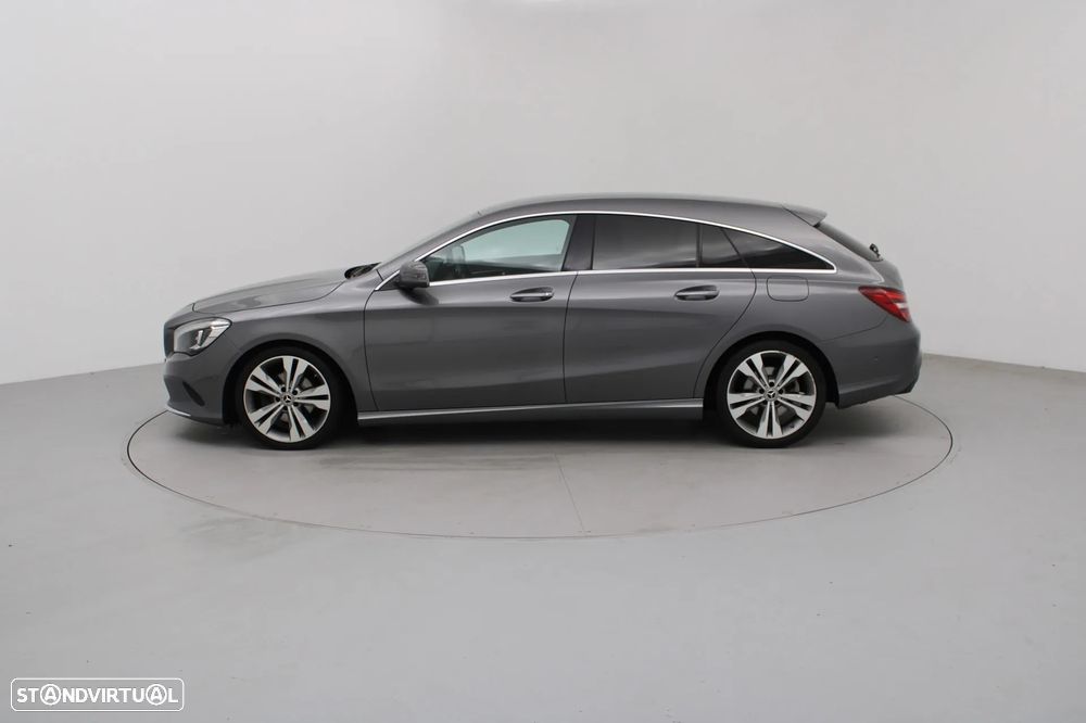 Mercedes-Benz CLA 180 d Shooting Brake Urban - 4