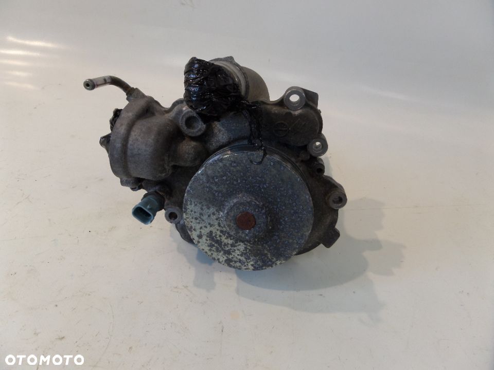 CHRYSLER 300C LANCIA THEMA 3.0 11- POMPA WODY - 1