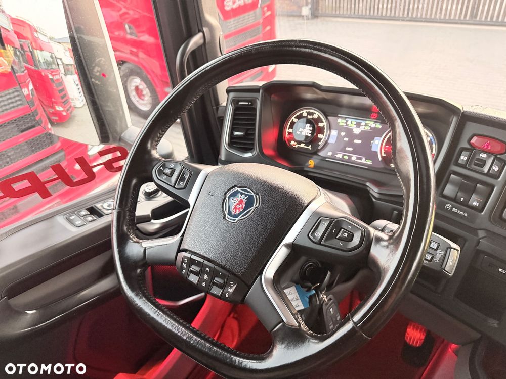 Scania 500S SCANIA Super z Niemiec pełna opcja, skóry, 6x poduszek przód i tył 2022/2023 - 31