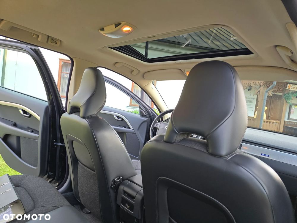 Volvo XC 70 D5 AWD Kinetic - 30