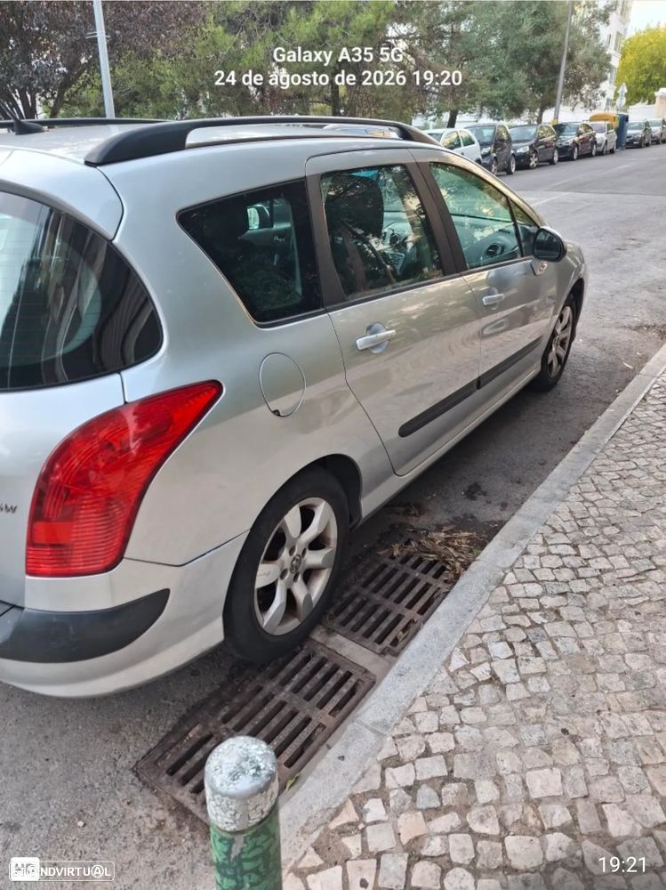 Peugeot 308 SW e-HDi FAP 110 Stop&Start Family - 11