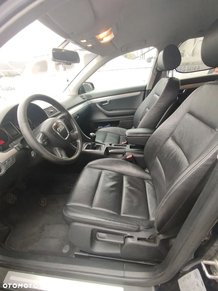 Audi A4 Avant 2.0 TDI - 10