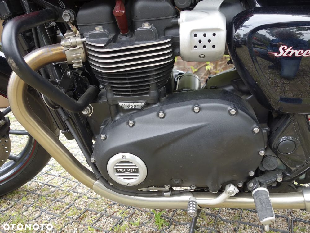 Triumph Street Twin - 12