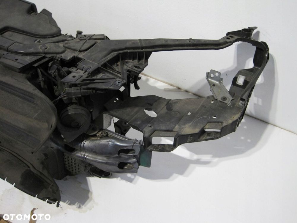 Pas przedni chłodnice VOLVO V40 1,6D AUTO 14R - 4