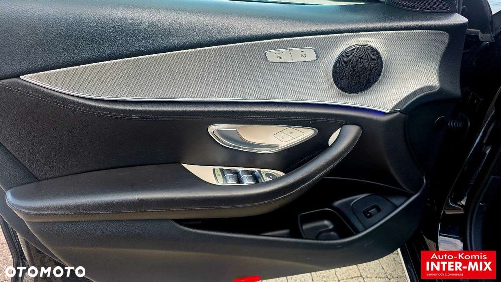 Mercedes-Benz Klasa E 200 d 9G-TRONIC - 23