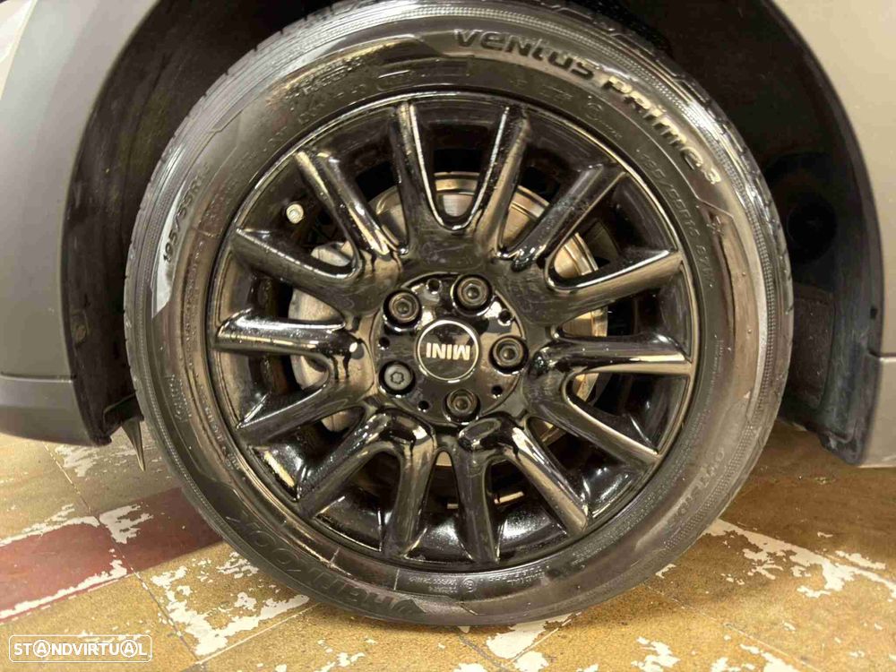 MINI Cabrio Cooper Premium Classic Auto - 14