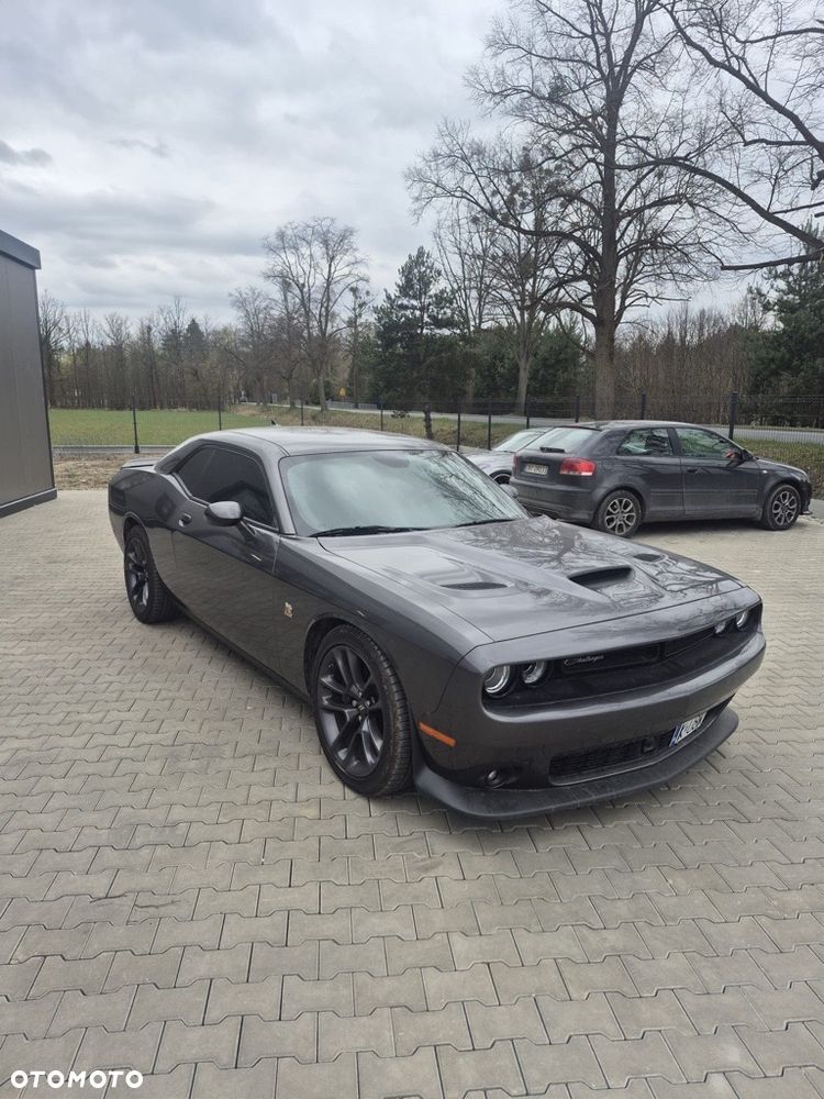 Dodge Challenger 6.4 Scat Pack - 6
