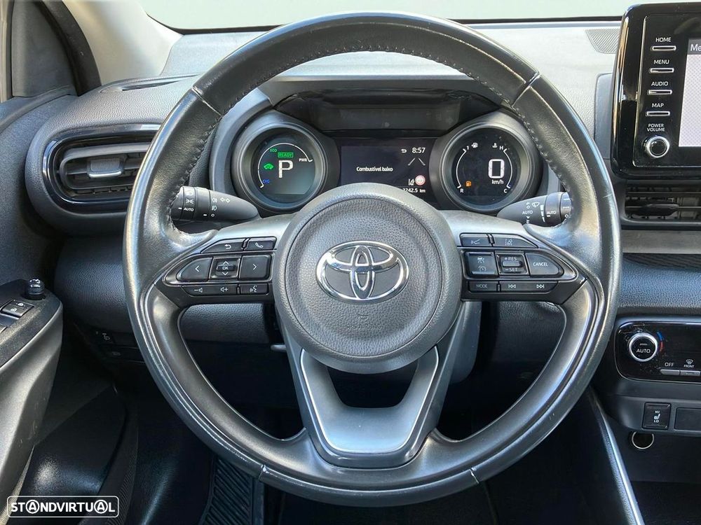 Toyota Yaris - 10