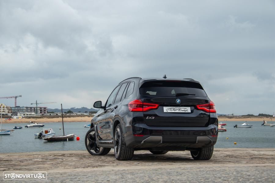 BMW iX3 M Sport Impressive - 21