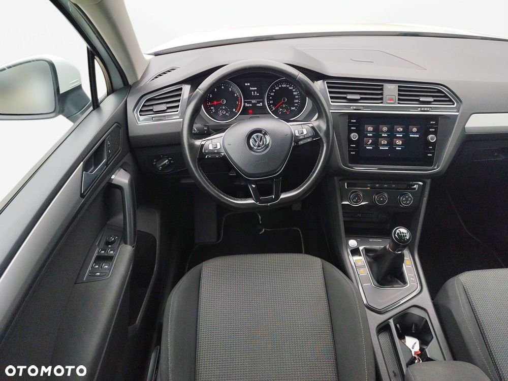 Volkswagen Tiguan - 14
