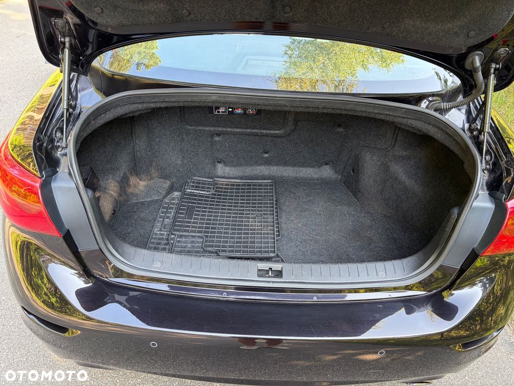 Infiniti Q50 Q50S Hybrid Sport Tech - 17